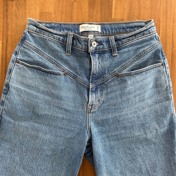 Curve Love Ultra High Rise 90s Straight Jean - Picture 3 of 10